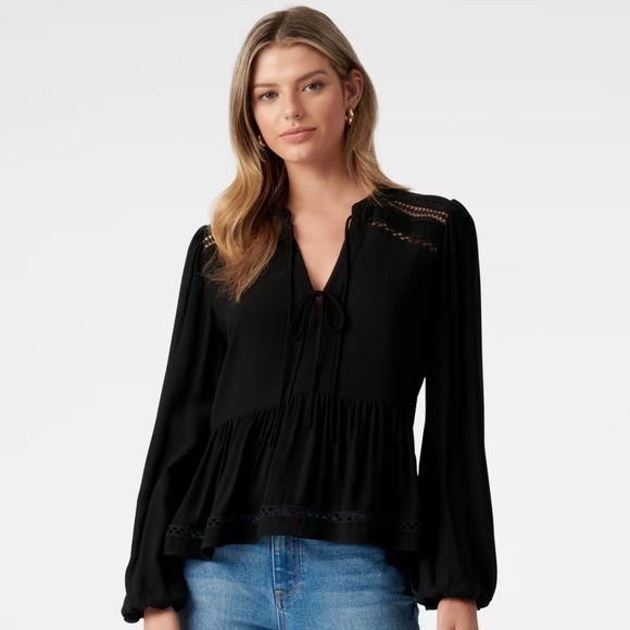 ✨Host pick✨Ever New Black Blouse with Chic Design excellent condition - Picture 1 of 7